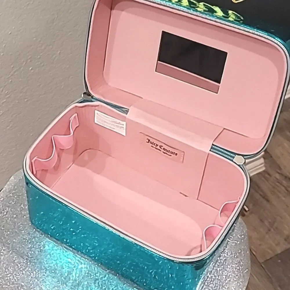 Juicy Couture JC‎ Logo Metallic Cosmetic Traincase w/Brush Holder- Aqua